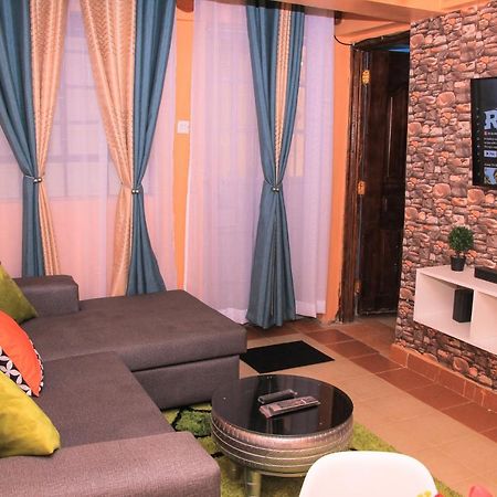 Cozy Homes 1 Bedroom House With Wi-Fi King Size Bed. Free Parking Naivasha Esterno foto